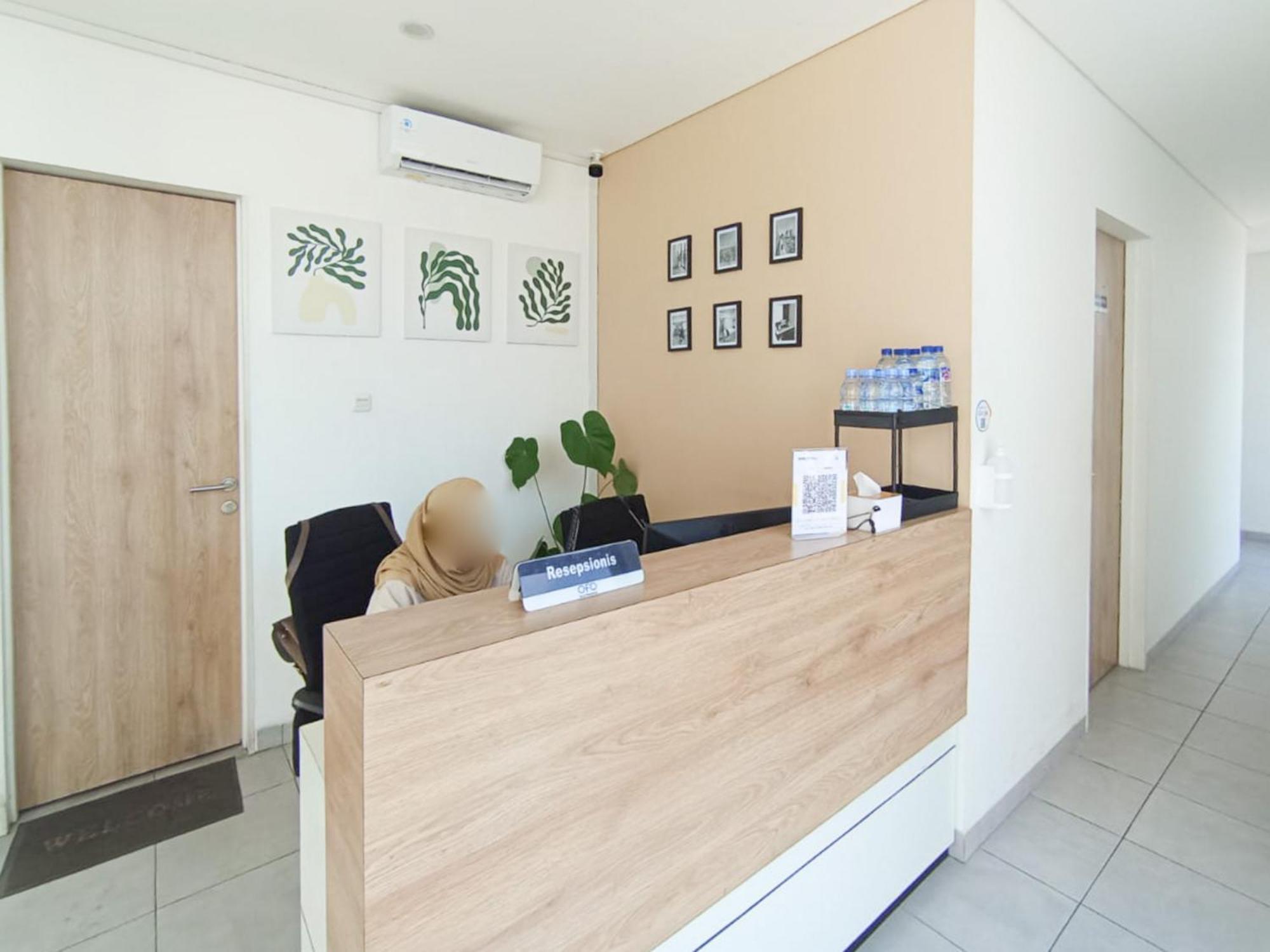 Ofo Kost Premium Kampung Inggris Pare Syariah Mitra Reddoorz Hotel Екстериор снимка