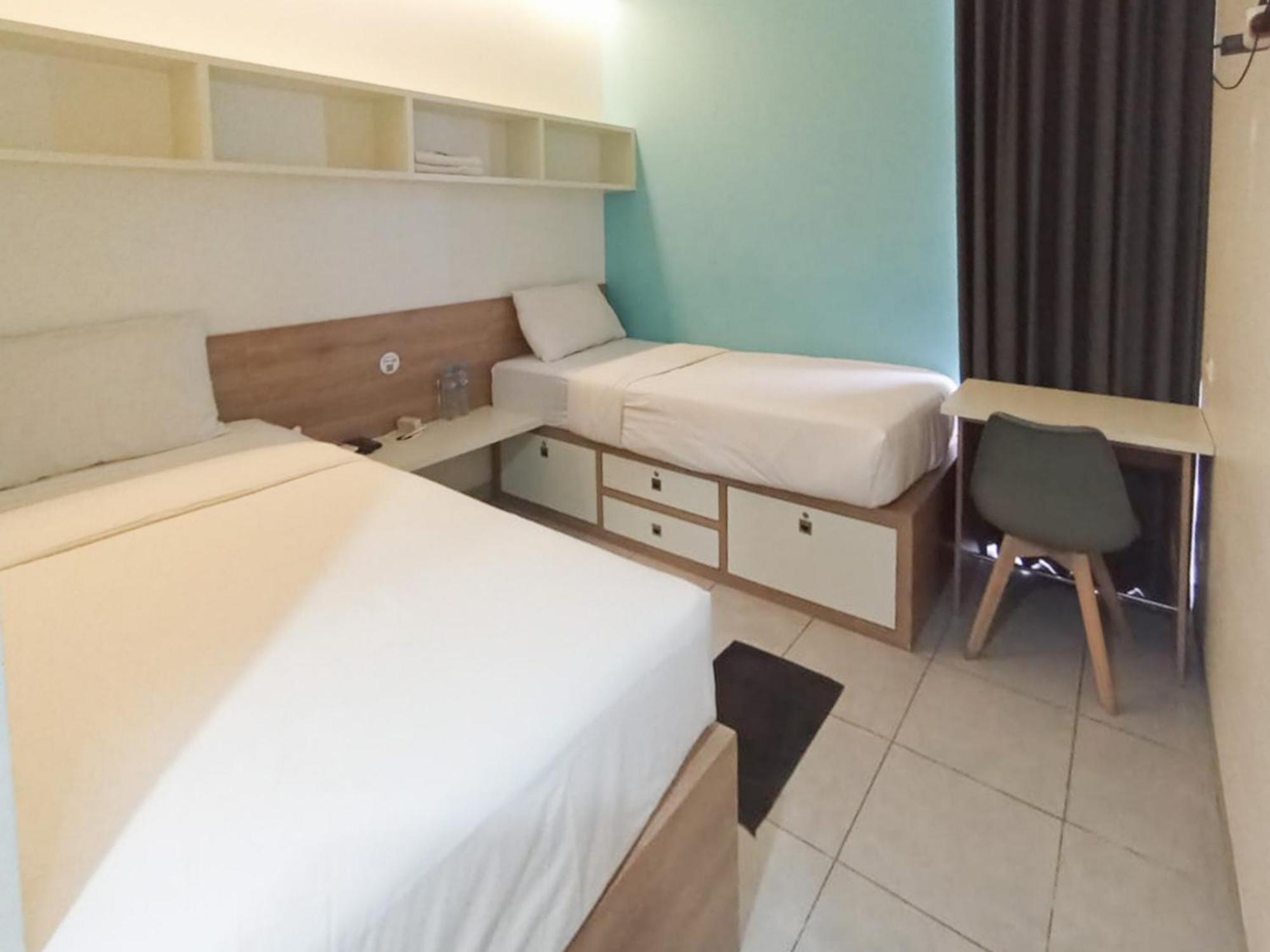 Ofo Kost Premium Kampung Inggris Pare Syariah Mitra Reddoorz Hotel Екстериор снимка