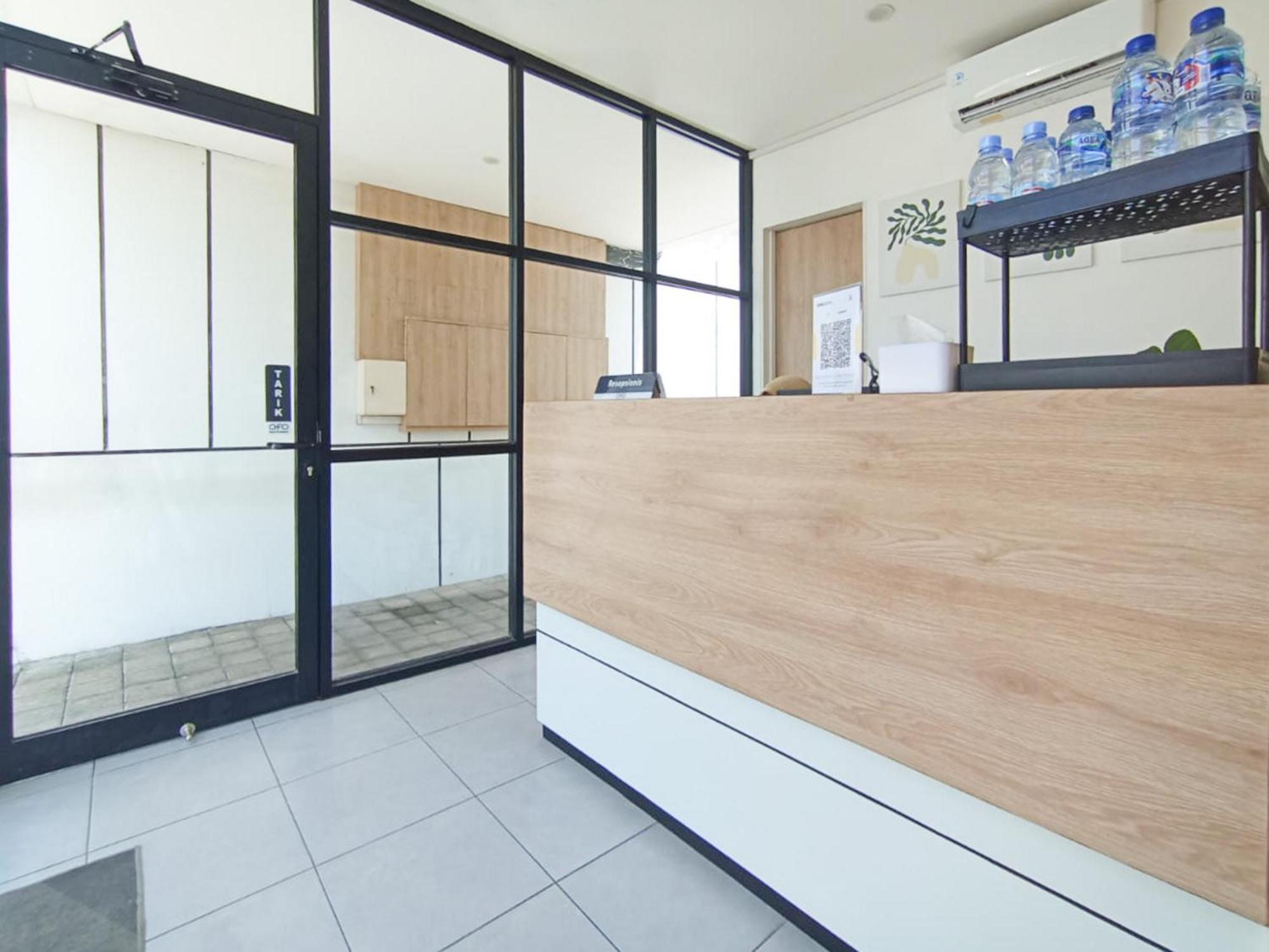 Ofo Kost Premium Kampung Inggris Pare Syariah Mitra Reddoorz Hotel Екстериор снимка