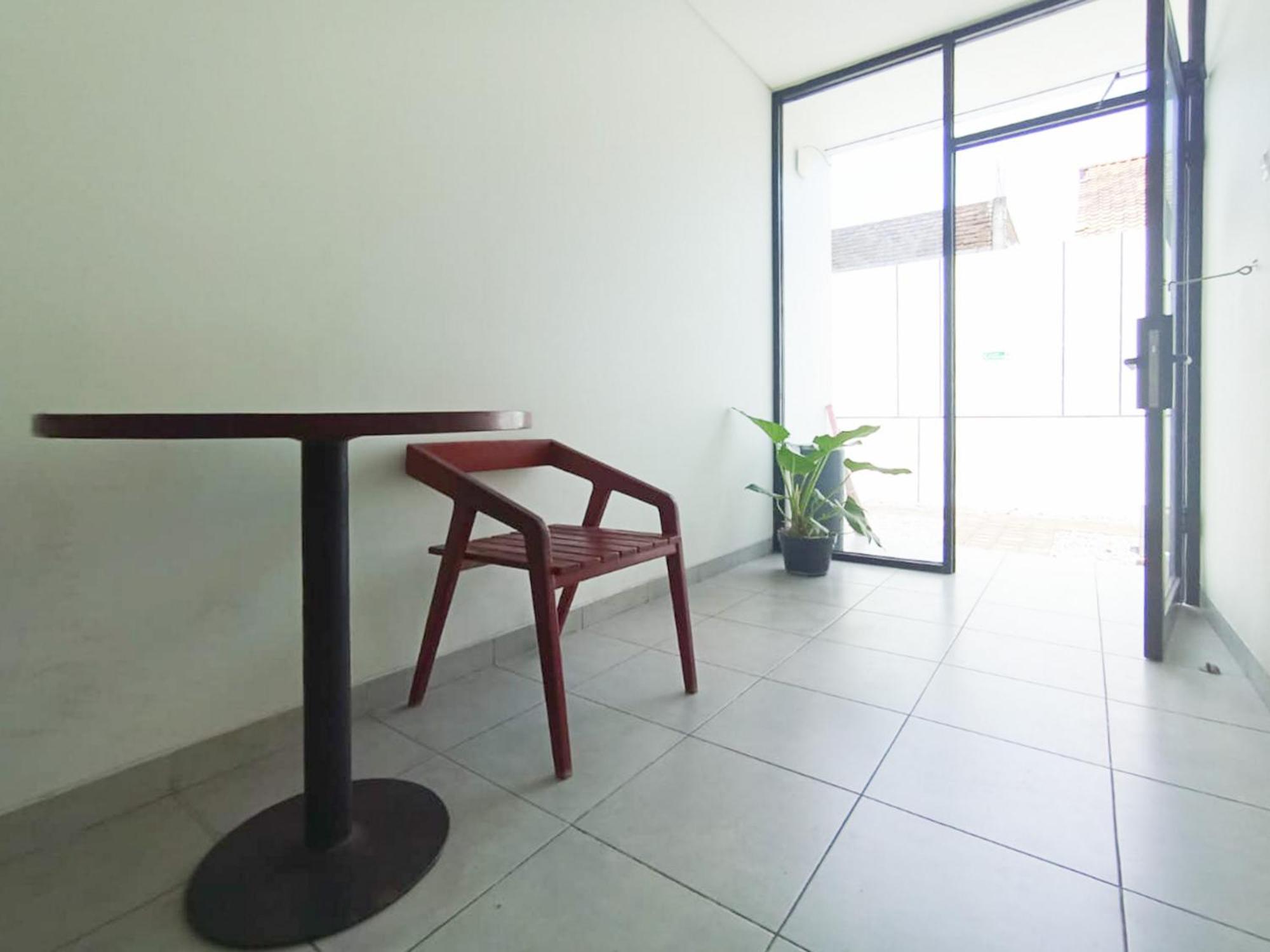 Ofo Kost Premium Kampung Inggris Pare Syariah Mitra Reddoorz Hotel Екстериор снимка